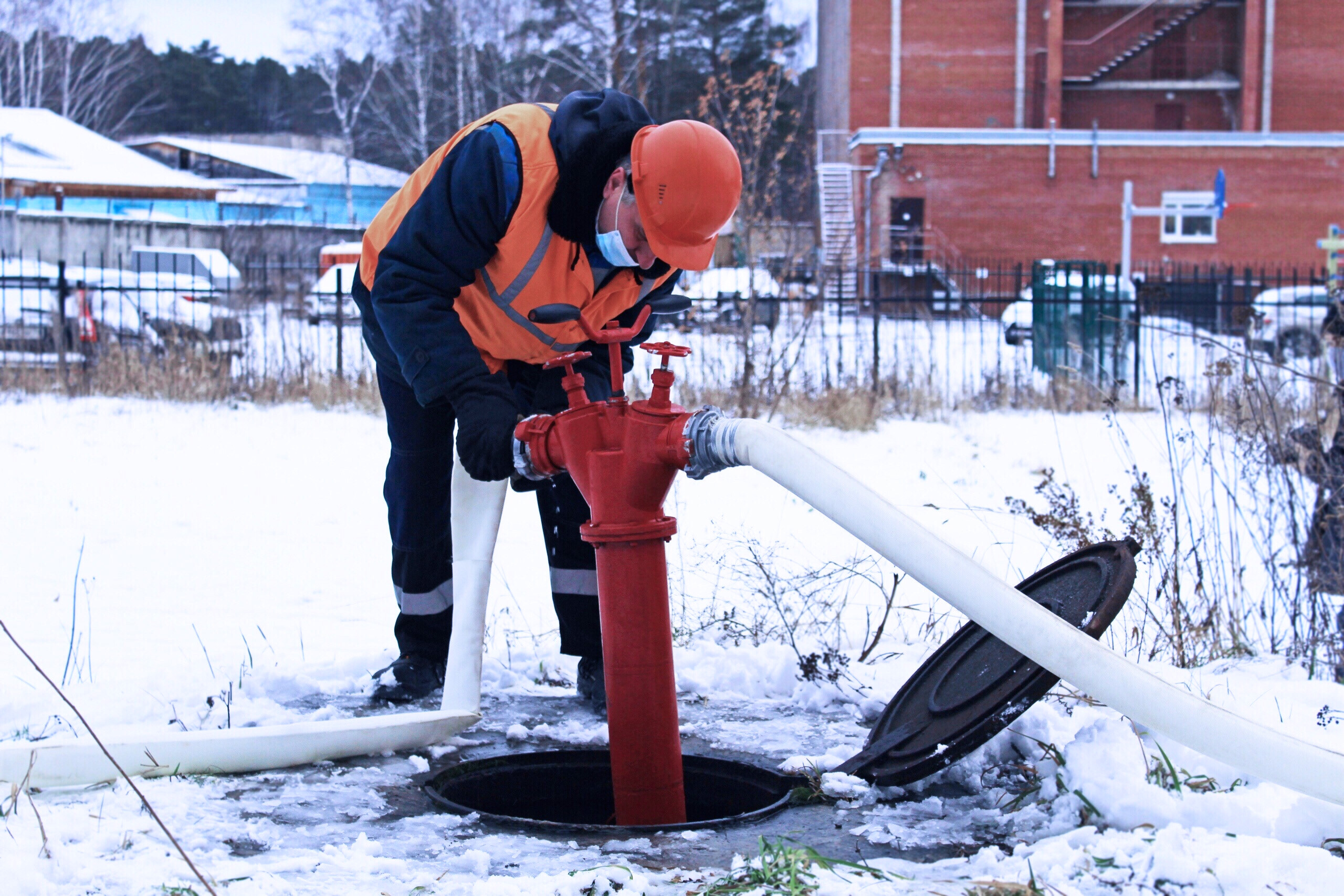Профилактические работы на водоснабжение. Профилактические работы на водоснабжение. Профилактические работы на водоснабжение. Внимание отключение холодной воды. Югводоканал старотитаровская.